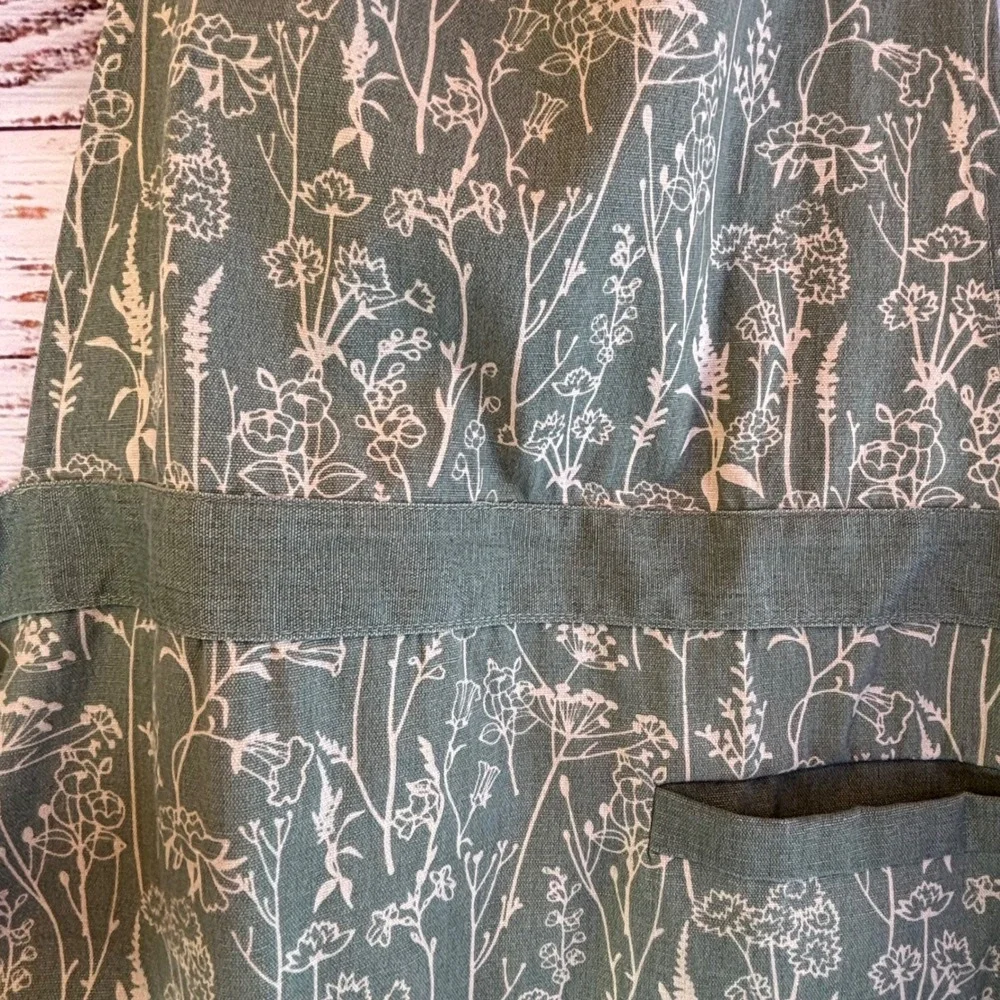 Apron Green Floral OS Cotton/Poly Canvas Cottagecore Ruffle Sage Mint Farmhouse